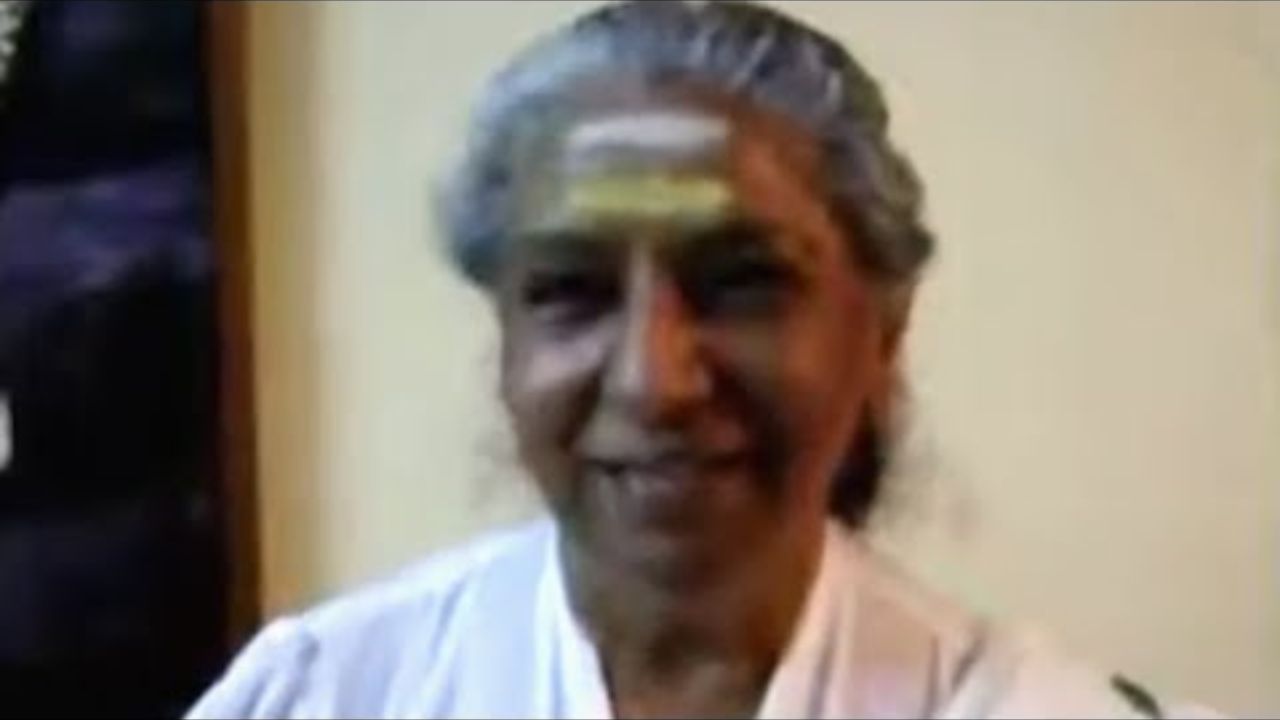 Kalaimamani Smt S Janaki Garu 