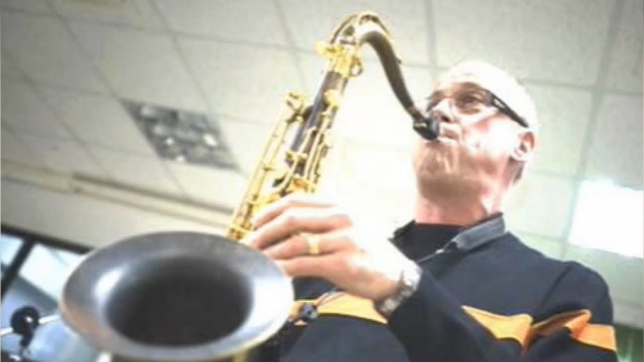 HENRICH KRUPP Eminent Saxophone Player 