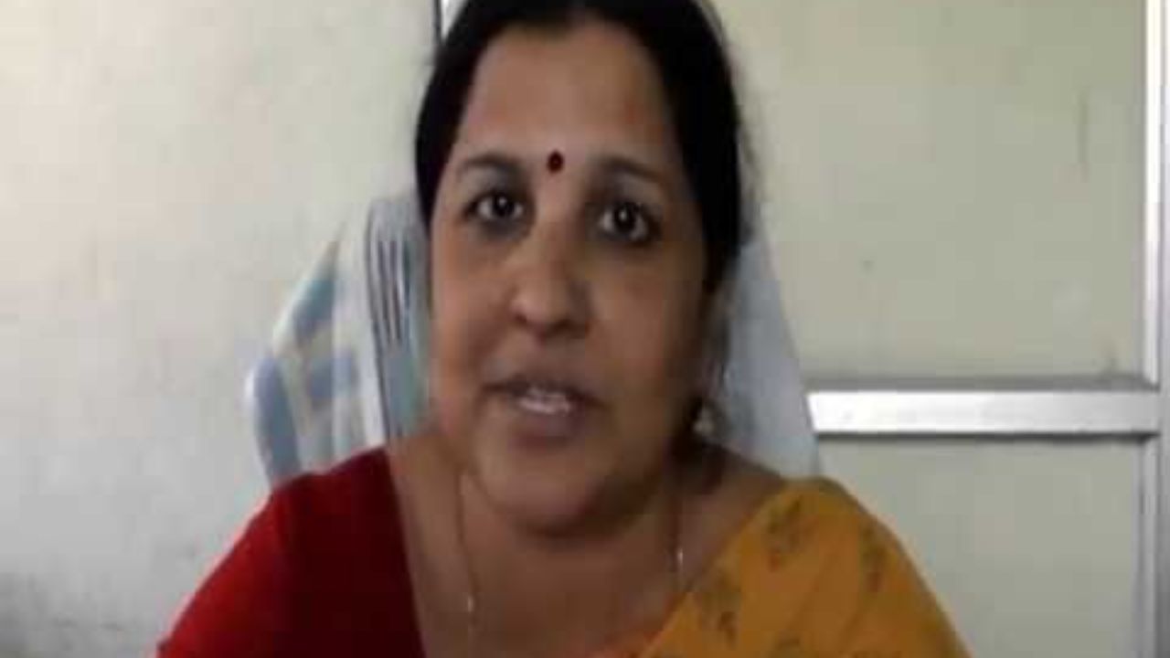 PROF MRUNALINI GARU